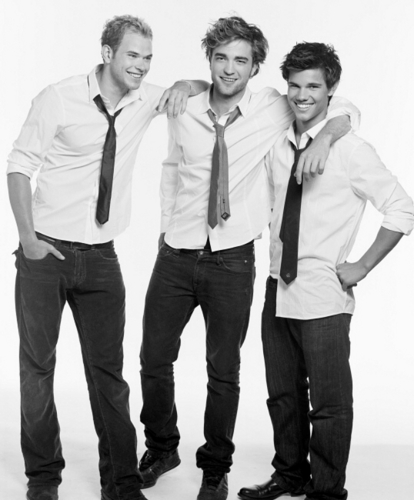 Taylor Lautner,Robert Pattinson and Kellan Lutz New-Old-Untagged-Pictures-Of-Robert-Pattinson-Taylor-Lautner-Kellan-Lutz-From-The-Cosmo-Girl-Pho-taylor-lautner-14409878-414-500