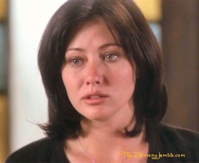 Галерия на Прю - Page 8 Which-prue-is-it-anyway-charmed-8557008-400-329