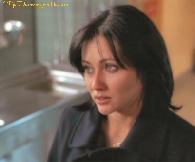 Галерия на Прю - Page 8 Which-prue-is-it-anyway-charmed-8557058-400-333