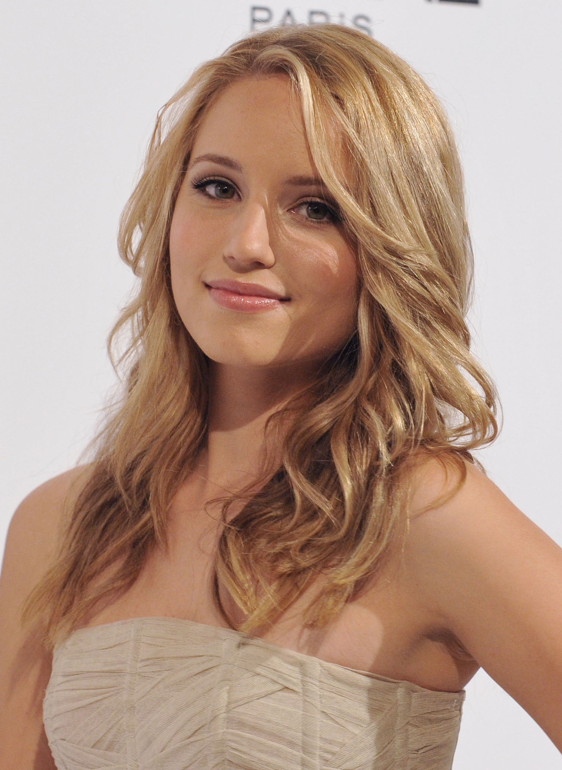 صور أبطال مسلسل glee Dianna-Agron-dianna-agron-8731362-1869-2560