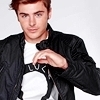 Comienzo con mi rinconcito <3 Zac-Efron-zac-efron-8716315-100-100