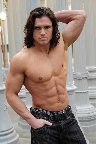 Harcananlar. HOt-john-morrison-john-morrison-8839758-332-500