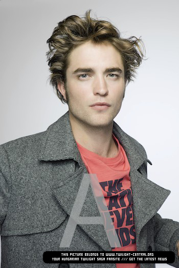 The Academy of the Arts~ Find love and make friends~! OPEN!!! Robert-Pattinson-New-Teen-Magazine-Photoshoot-Outtakes-robert-pattinson-8812332-350-525