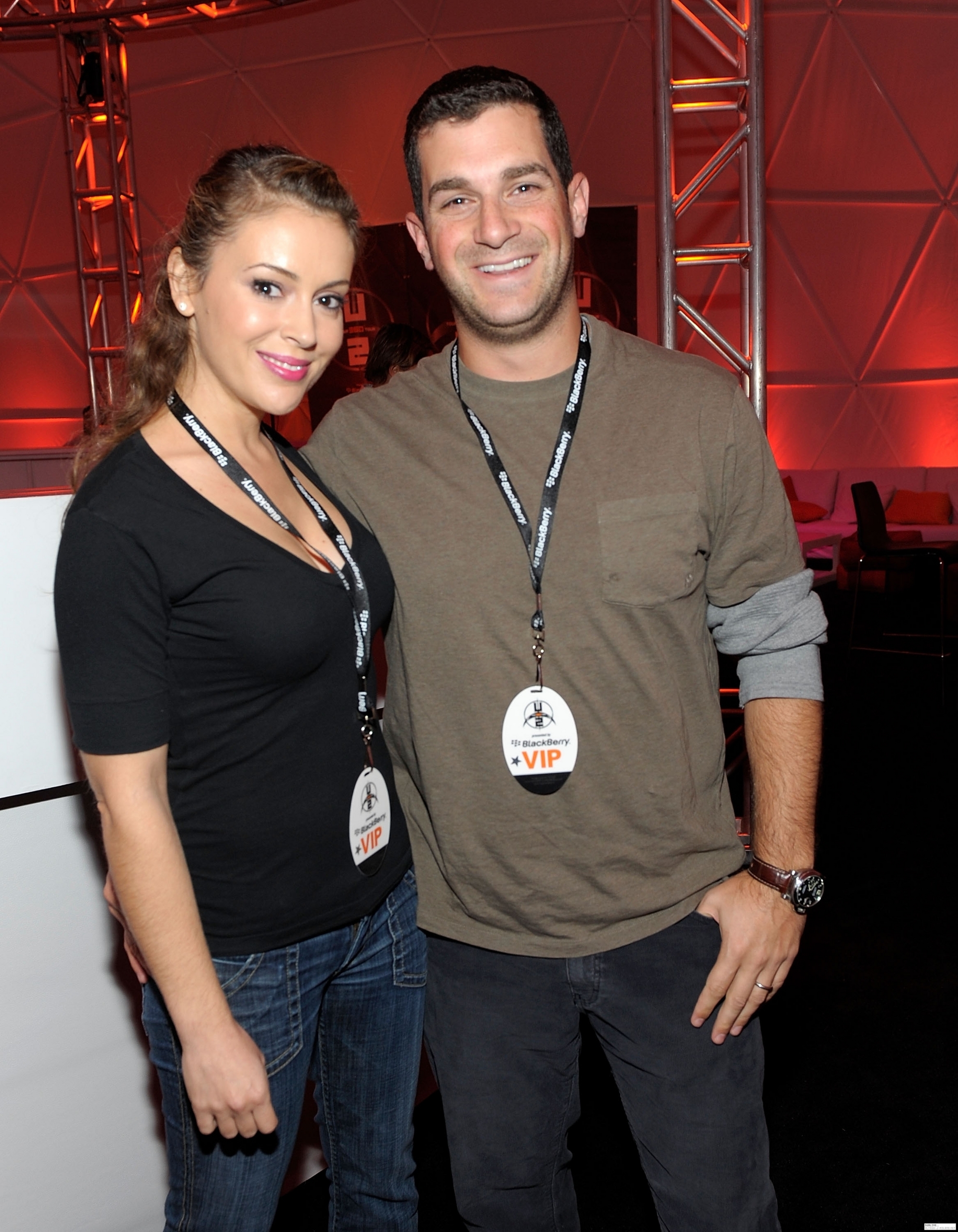  ~~~ - Page 30 Alyssa-and-david-at-BlackBerry-VIP-Hospitality-Lounge-at-U2-Concert-alyssa-milano-8808343-1990-2560