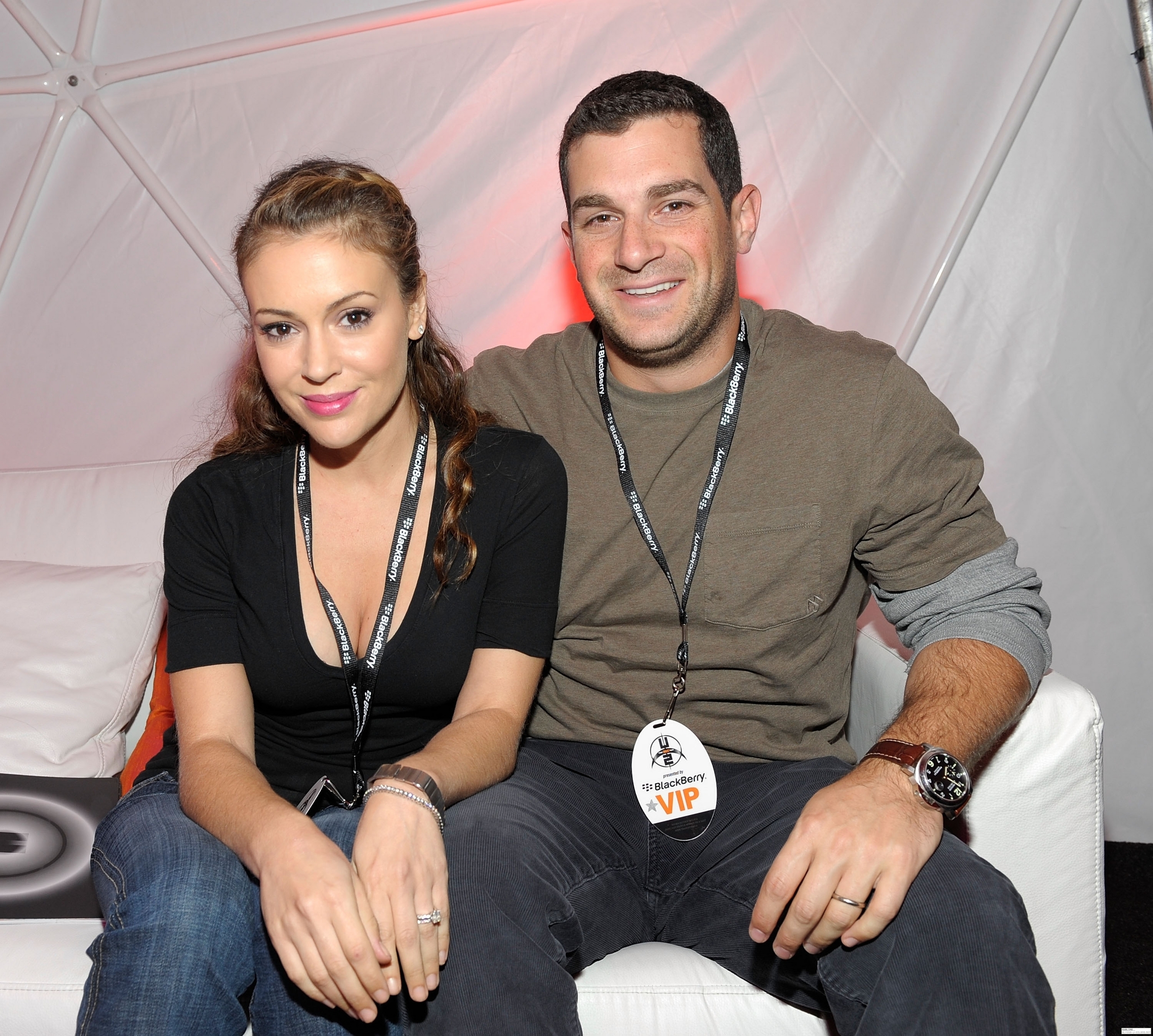  ~~~ - Page 30 Alyssa-and-david-at-BlackBerry-VIP-Hospitality-Lounge-at-U2-Concert-alyssa-milano-8808348-2560-2300