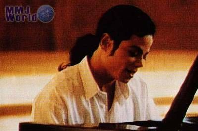 MJ sexy Pics!!! -Random-MJ-pics-michael-jackson-9043042-400-264