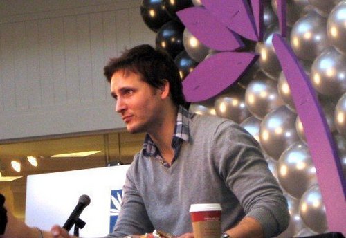 Peter Facinelli Peter-Facinelli-peter-facinelli-9078266-500-344