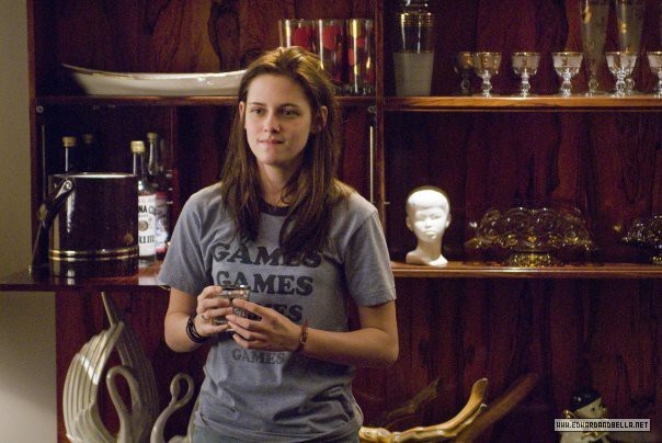 Adventureland Stills Adventureland-Stills-adventureland-9273852-604-404