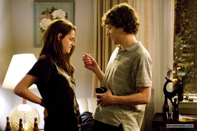 Adventureland Stills Adventureland-Stills-adventureland-9273862-630-421