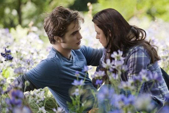 dward and Bella best pictures.... Eclipse-Movie-Still-edward-and-bella-9271428-540-359