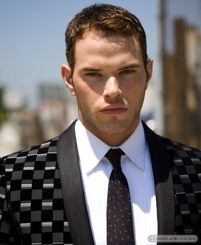 Kellan Lutz Kellan-lutz-photoshoot-kellan-lutz-9246484-394-480