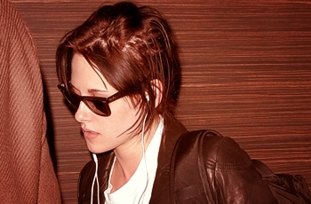 Kristen Stewart Kristen-Stewart-kristen-stewart-9645516-350-230