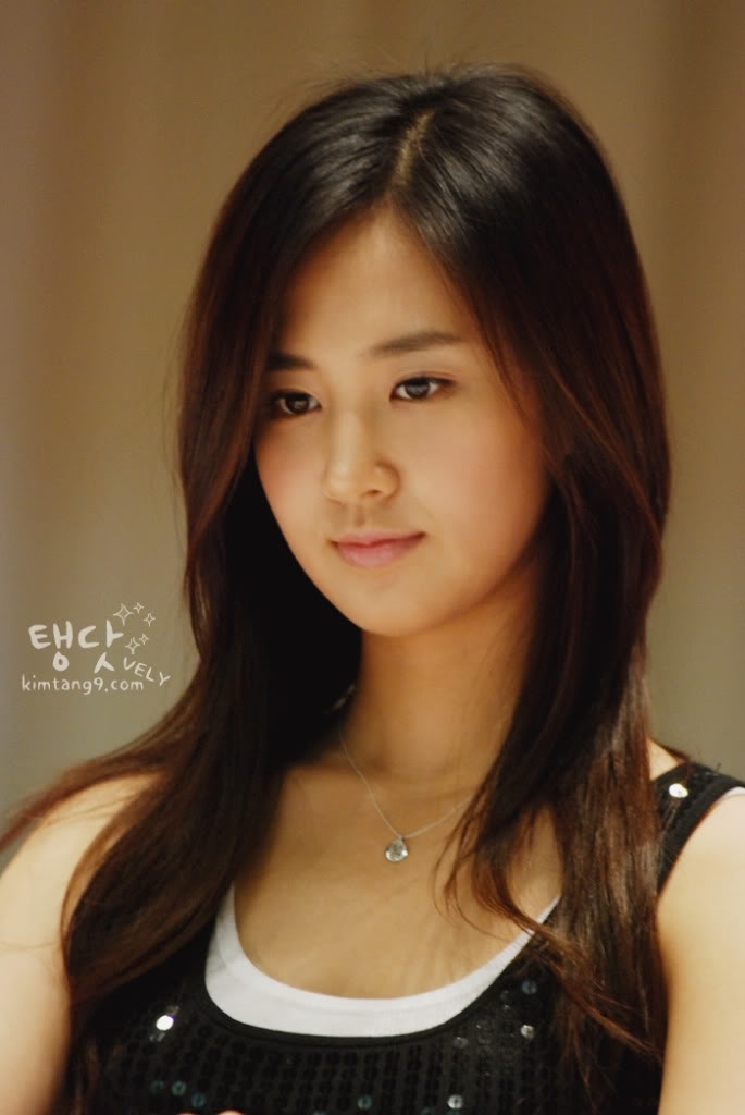 لعبة مكتبة الصور Juz-yuri-girls-generation-snsd-9649201-685-1024