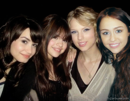 مايلي + تايلور + سلينا + ديمي  Demi-miley-selena-taylor-miley-and-taylor-vs-selena-and-demi-9932730-452-350