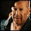 JOHN ✘ et si on prenait deux minutes pour dialoguer ? Bruce-Willis-as-John-Mclane-in-Die-Hard-4-0-bruce-willis-2813910-100-100