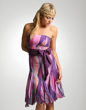 مجلة الفتيات العدد الاول  Purple-pink-teen-fashion-3035279-290-370