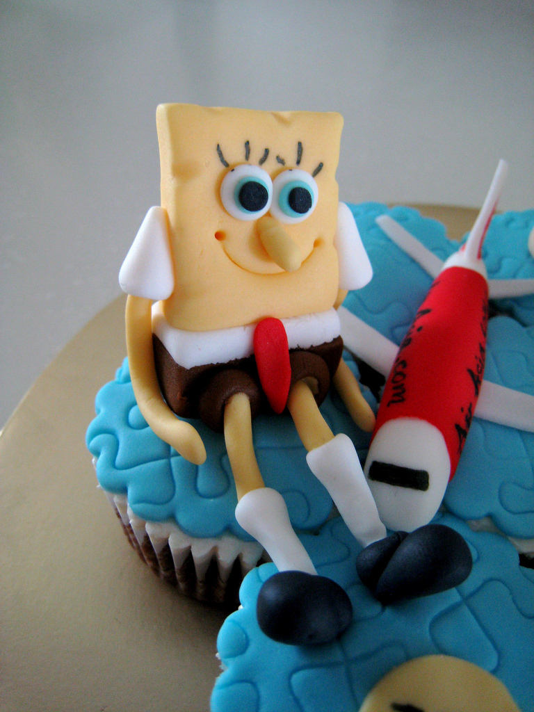 الكل هنــــا كب كيك وكيك سبونج بوب SpongeBob-Squarepants-cupcakes-3551918-768-1024