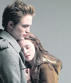 Robsten2 Rob-Kristen-robert-pattinson-and-kristen-stewart-3610336-244-285