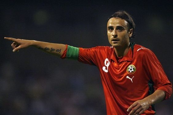 ╣ ║₪₪ ღ ₪₪ ╣صور+تصاميم للامبراطور القادم بقوة ....... ║₪₪ ღ ₪₪ Berbatov-dimitar-berbatov-3779467-563-375