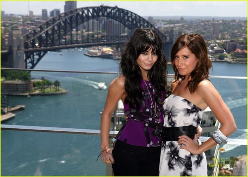 Photocall in Australia-2008 Ashley-Tisdale-ashley-tisdale-4222737-500-356