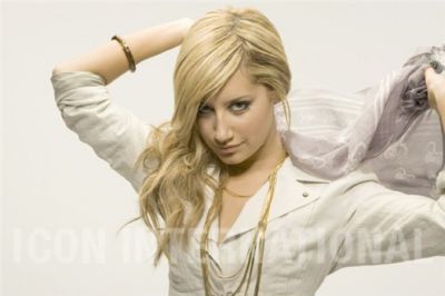 Photoshoot 01 - Sheryl Nields-2007 Ashley-ashley-tisdale-4401072-400-266