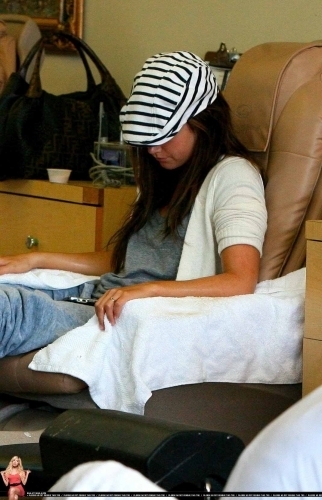 Ashley gets her nails done at a nail salon in Toluca Lake - March 20 2009 Ashley-ashley-tisdale-5049028-322-500