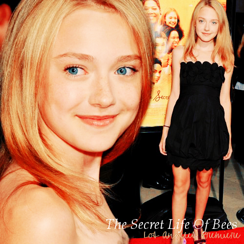 صور داكوتا فانينج Dakota-dakota-fanning-5473656-500-500