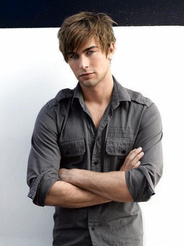 Ian McCallister Chace-Crawford-nate-archibald-5505397-360-480