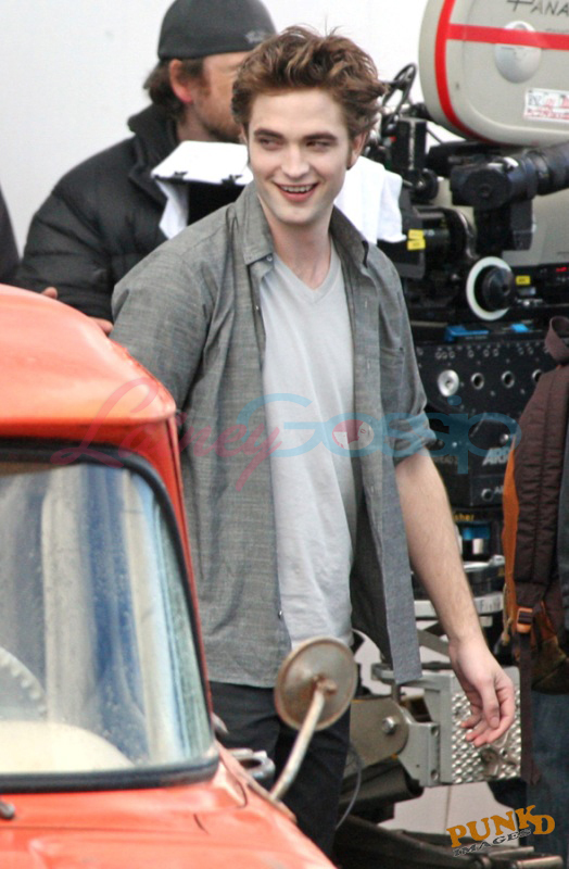 Imagenes de new moon New-Moon-On-Set-3-new-moon-movie-5503614-524-800