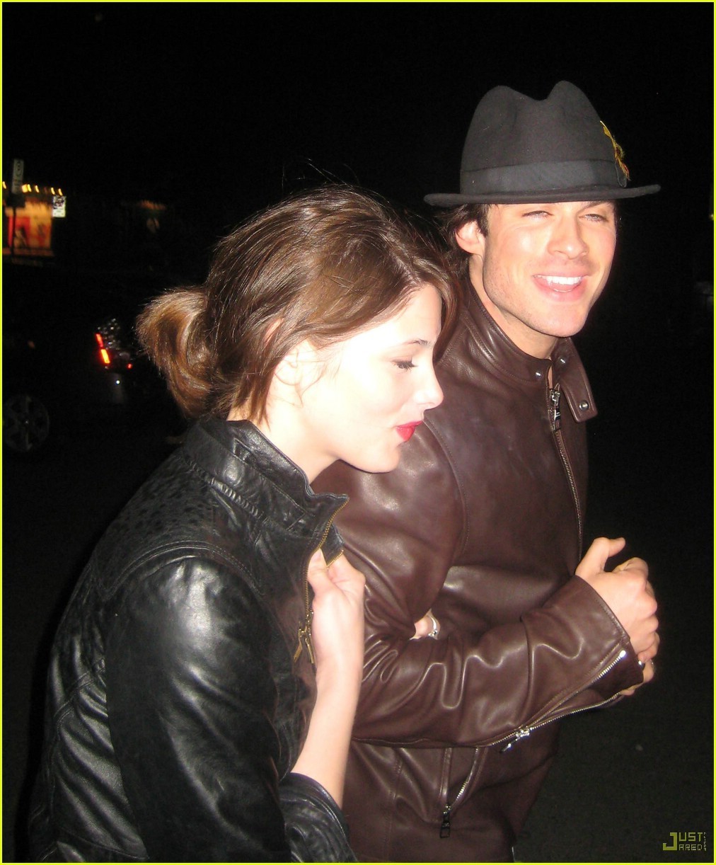 Ashley Greene Ve Yeni Sevgilisi Somerhalder Ashley-Greene-Ian-Somerhalder-ashley-greene-5613597-1012-1222