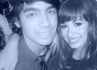 صور   ديمي  وجو Jemi-Photoshopped-jemi-5606468-332-239