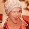 &&' Poufsouffle Kellan-Lutz-kellan-lutz-5832554-100-100