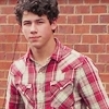 Nick Jonas cons NJ-nick-jonas-5830864-100-100