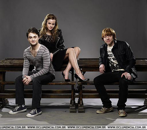 Bizimkiler (: Trio-Photoshoot-in-Empire-Magazine-harry-potter-6414394-500-440