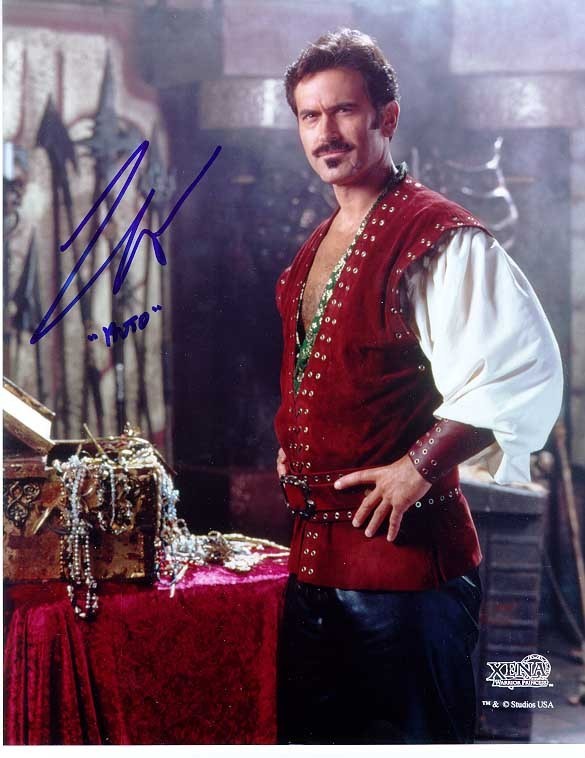 The Official Sexy Men Thread! - Page 2 Bruce-Campbell-as-Autolycus-bruce-campbell-6536713-585-758