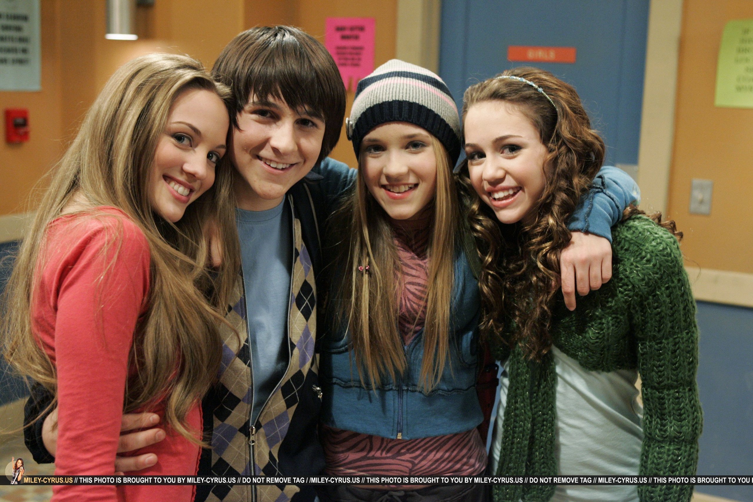     Hannah-Montana-season-1-hannah-montana-6539607-2560-1707