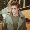 صورلفلم twilight + صور رمزية وتواقيع  Robert-Pattinson-twilight-series-6593314-100-100