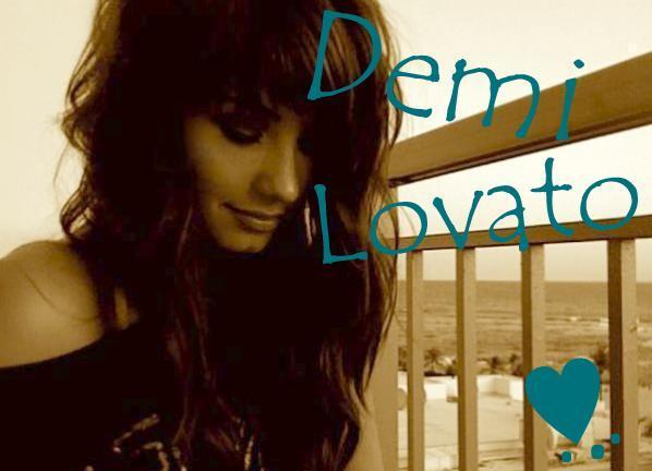 موسوعة  صور  ديمي Demi-fan-art-demi-lovato-6831738-598-432