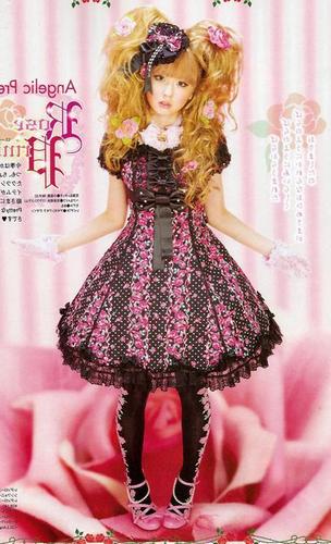 Gothic-Lolitas Lolita-dress-lolita-fashion-7006946-304-500