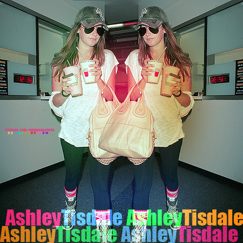 Ashley banneri - Page 22 Ashley-ashley-tisdale-7151019-500-500