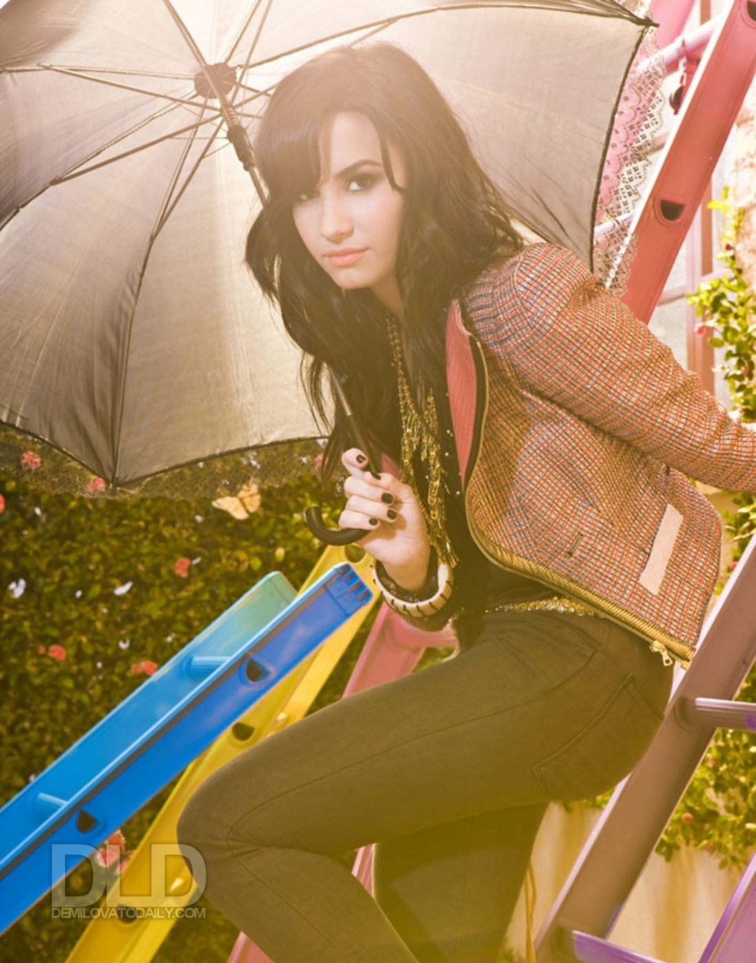 ديمي photoshoot Demi-here-we-go-again-demi-lovato-7190965-1100-1400