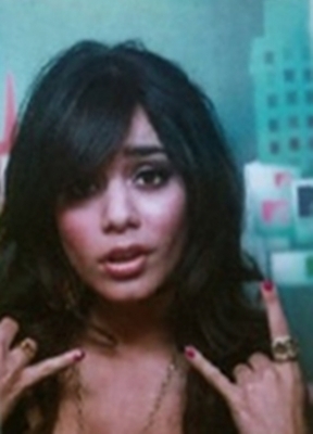 Vanessa Hudgens Resimleri - Sayfa 2 TRL-Photobooth-vanessa-anne-hudgens-7423892-288-400