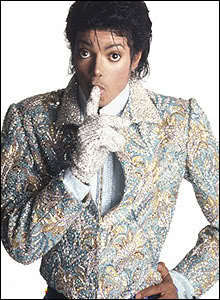 Una ayudante de Michael Jackson, presunta autora de la muerte del artista Dont-u-shush-at-meeeee-cute-michael-jackson-7428004-220-300