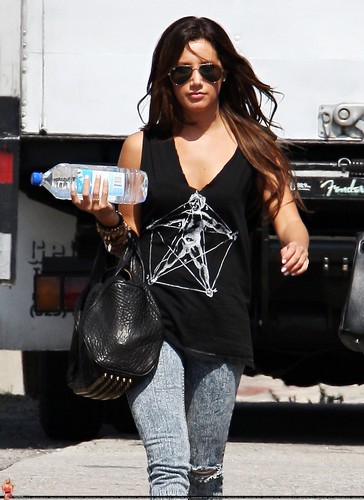 Ashley heads off to rehearsals at SIR Entertainment Studios - August 10 Ashley-ashley-tisdale-7680059-364-500