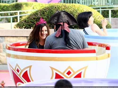 Ashley and Scott spend a day at Disneyland together in Anaheim - August 23 - Page 2 Ashley-ashley-tisdale-7852166-500-376