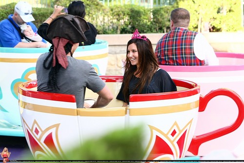 Ashley and Scott spend a day at Disneyland together in Anaheim - August 23 - Page 2 Ashley-ashley-tisdale-7852172-500-334