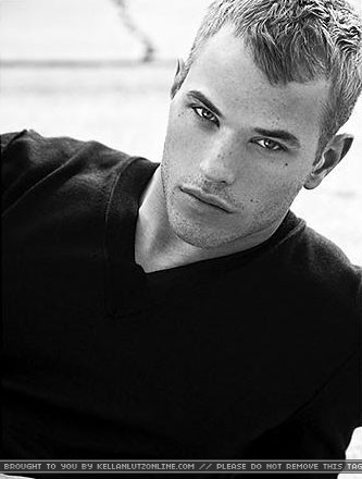 >> chapter two - student for your thoughts? Kellan-Lutz-kellan-lutz-7913515-333-440