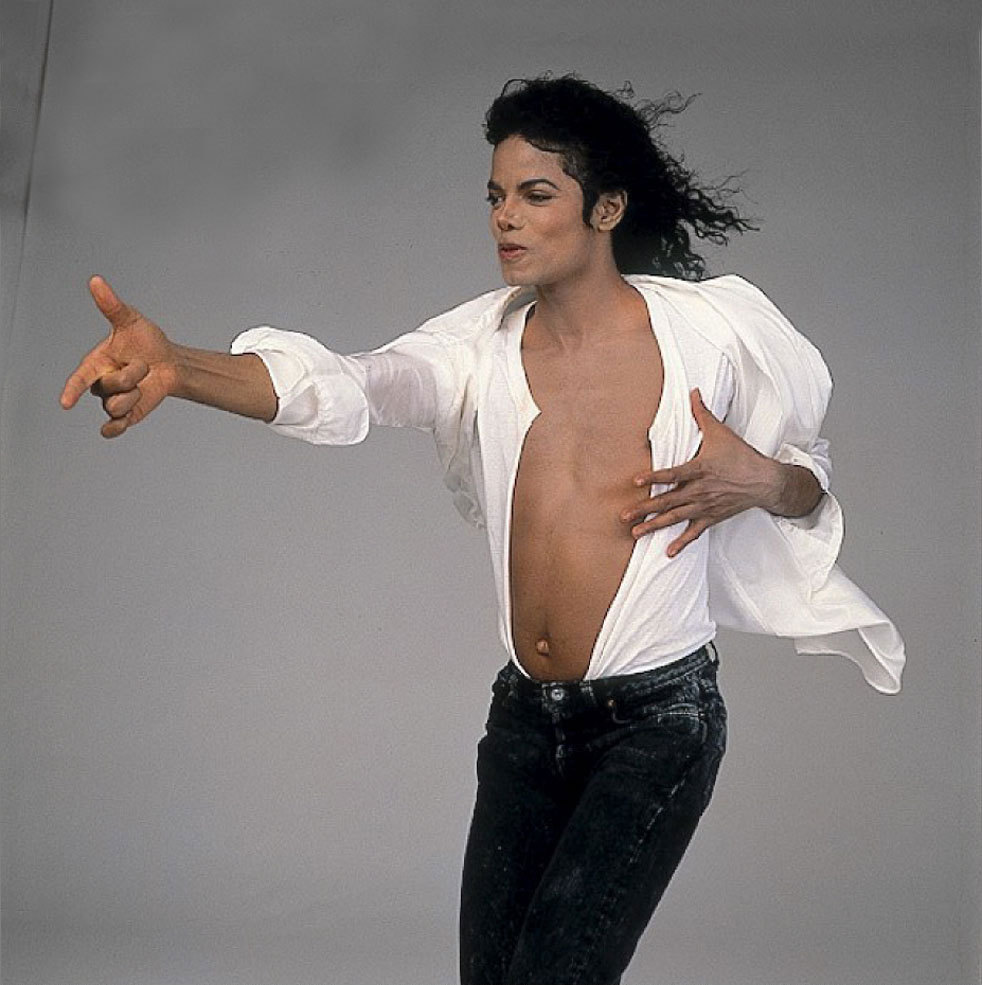 صور تخطف الأنفاس لمايكي 1 MJ-michael-jackson-7937121-982-985