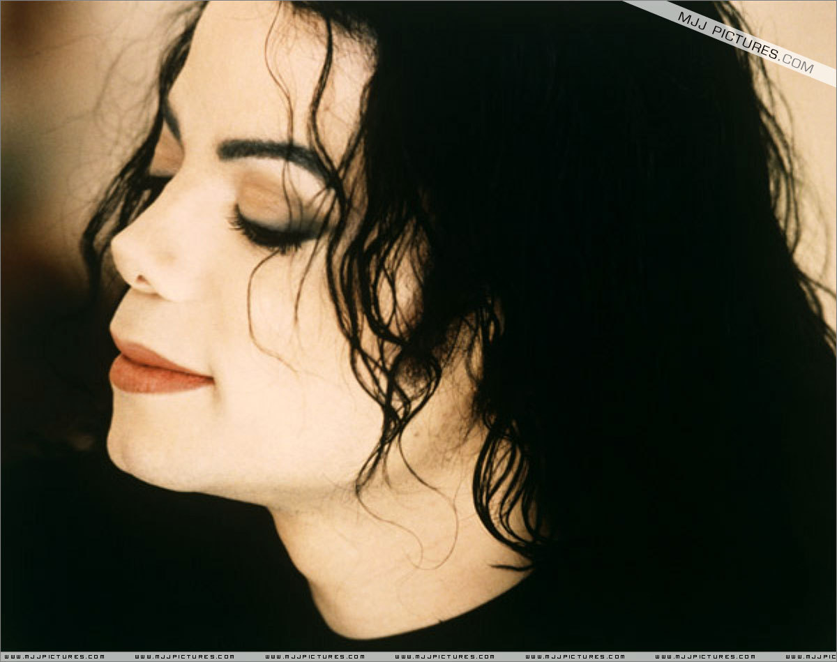 Scream SCREAM-michael-jackson-8063401-1200-949