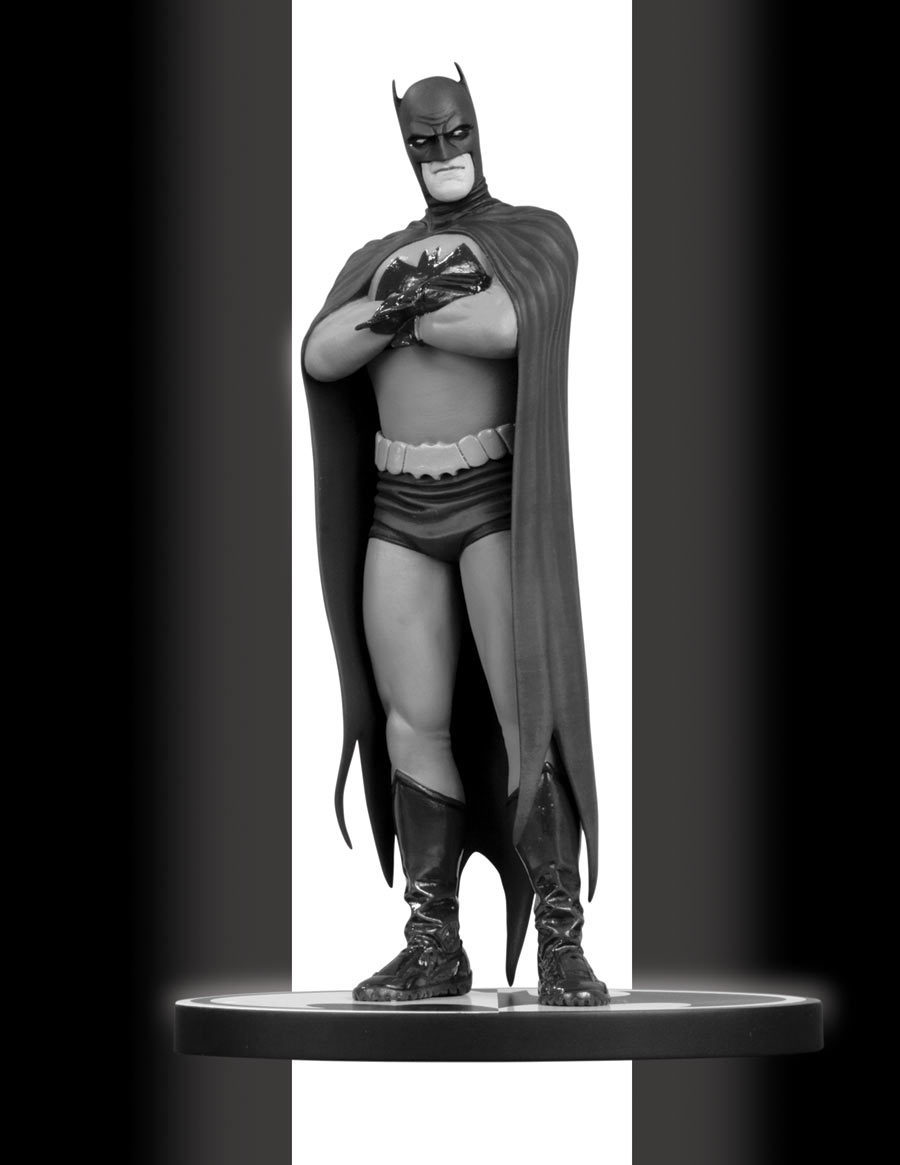 Action Figures: Marvel, DC, etc. - Página 2 Black-and-White-Statue-batman-8257951-900-1165